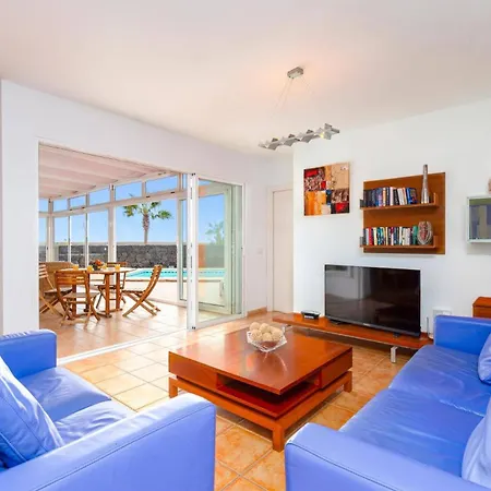 Papagayo Faro By Villa