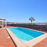 Papagayo Faro By * Πλάγια Μπλάνκα