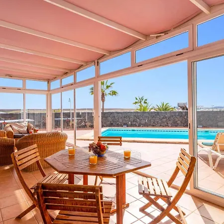 וילה Papagayo Faro By *