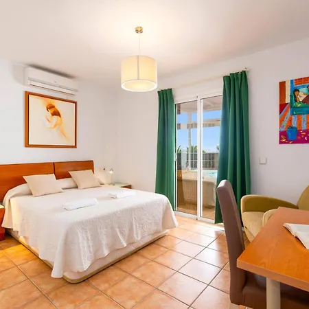 וילה Papagayo Faro By